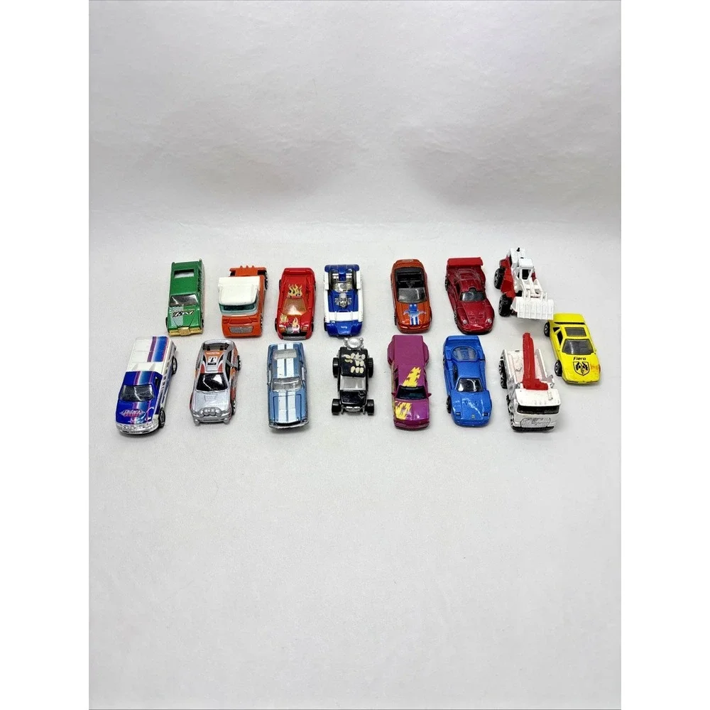 Lot of 15 Loose Diecast Cars Hot Wheels Matchbox 70's 80's 90's Vintage